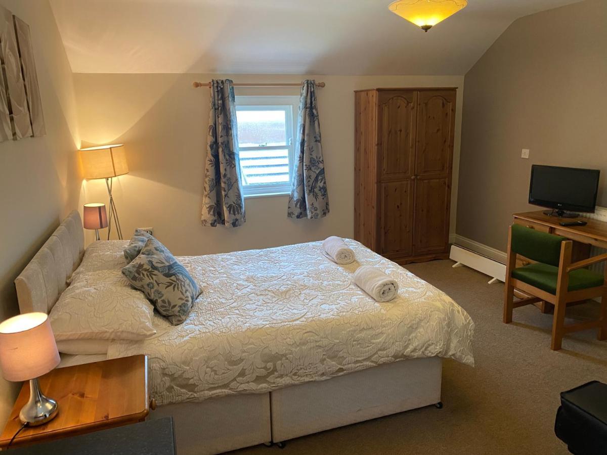 The Duke Of Edinburgh Inn Newgale エクステリア 写真