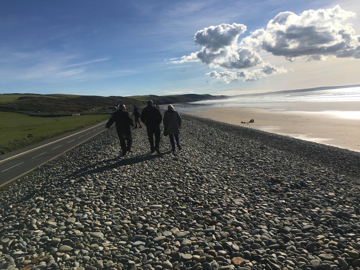 The Duke Of Edinburgh Inn Newgale エクステリア 写真