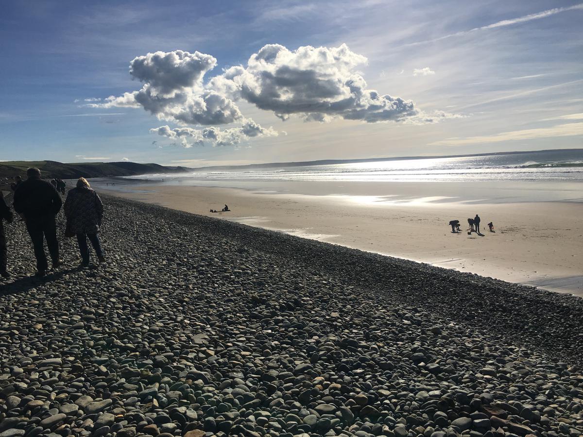 The Duke Of Edinburgh Inn Newgale エクステリア 写真